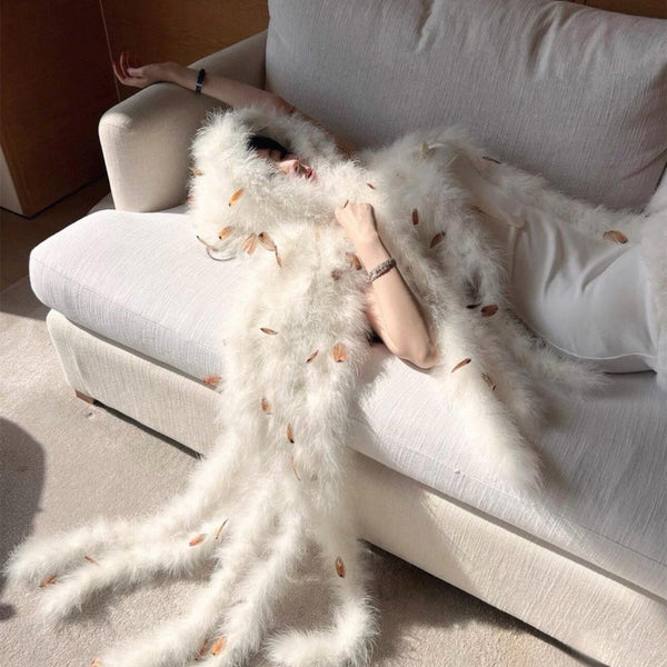 Ostrich Feather Scarf – Plush Winter Shawl with Tassels (Hand-stitched)